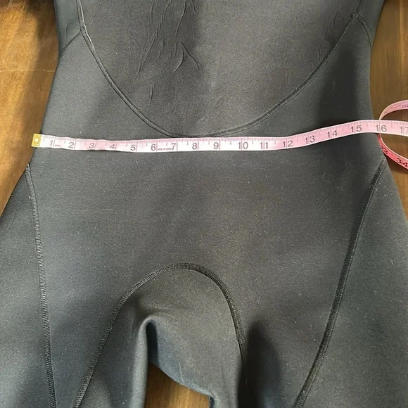 Body Glove Pro 2 Black Men’s Large Wetsuit Sleek Design
